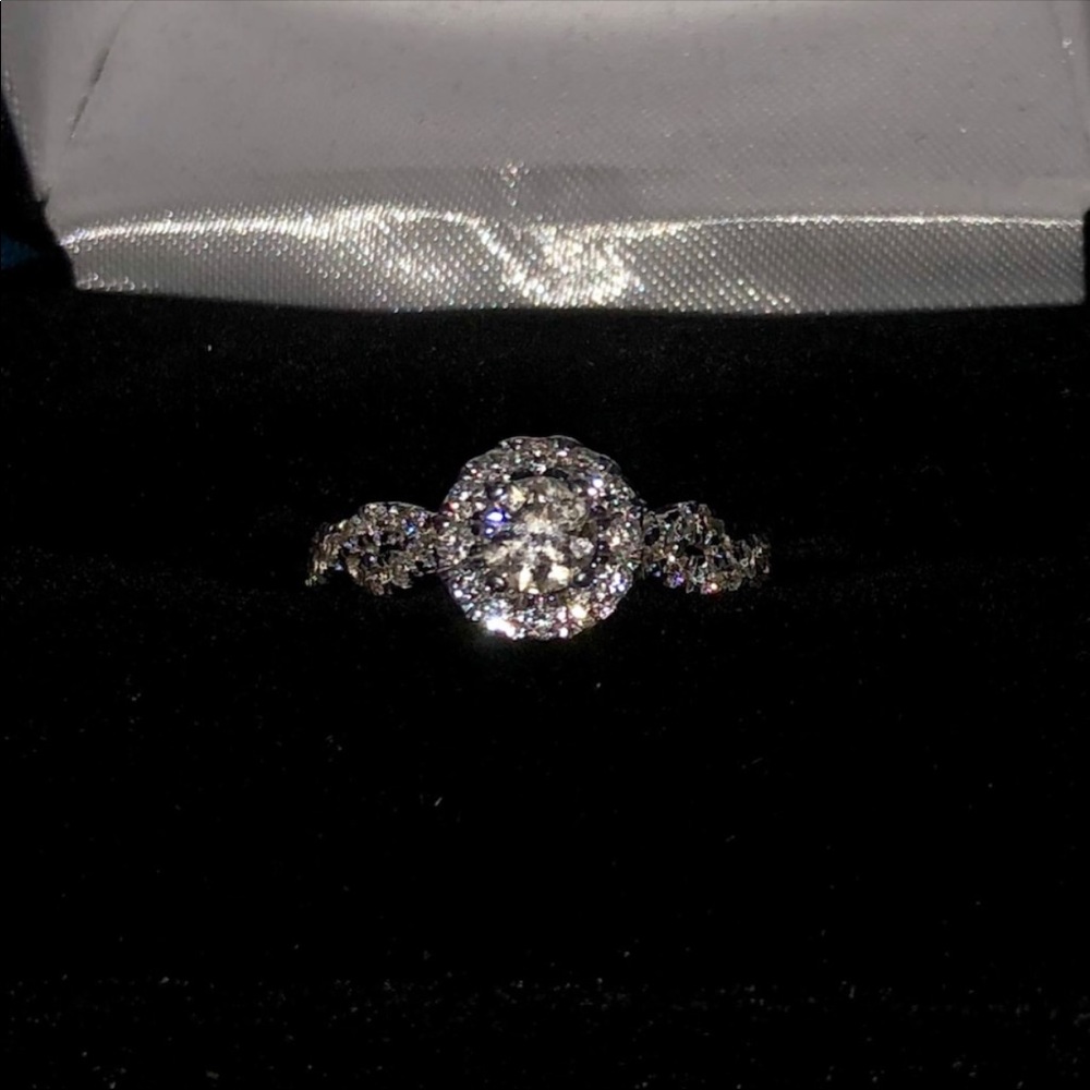 Wedding ring set - Picture 2 of 3